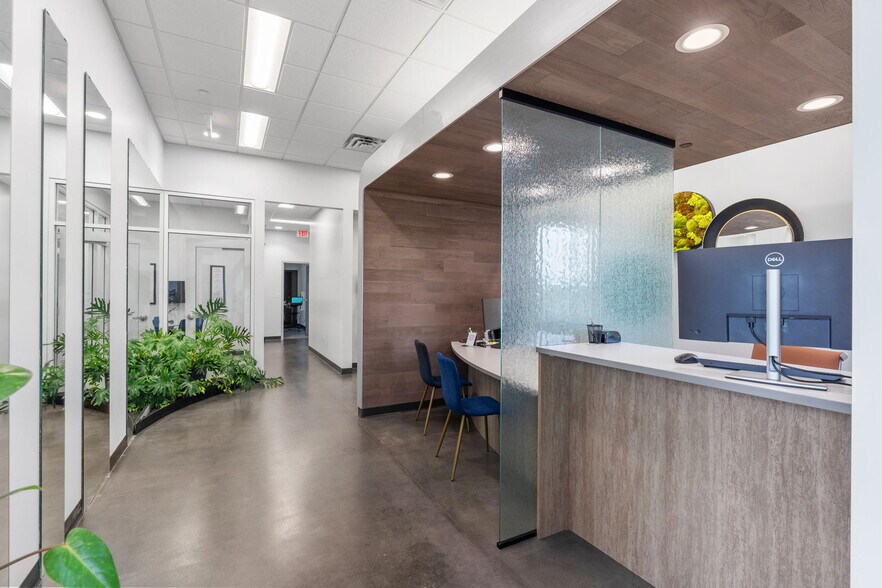 More Photos Of 18389 Orchard Trl, Lakeville Medical For Lease