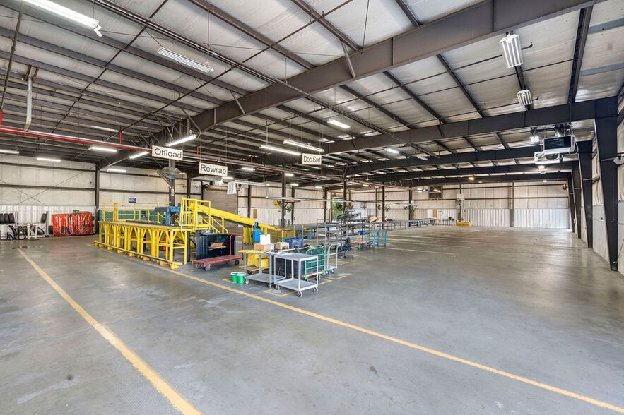 More Photos Of 2400 Richmond Ter, Staten Island Manufacturing For Lease