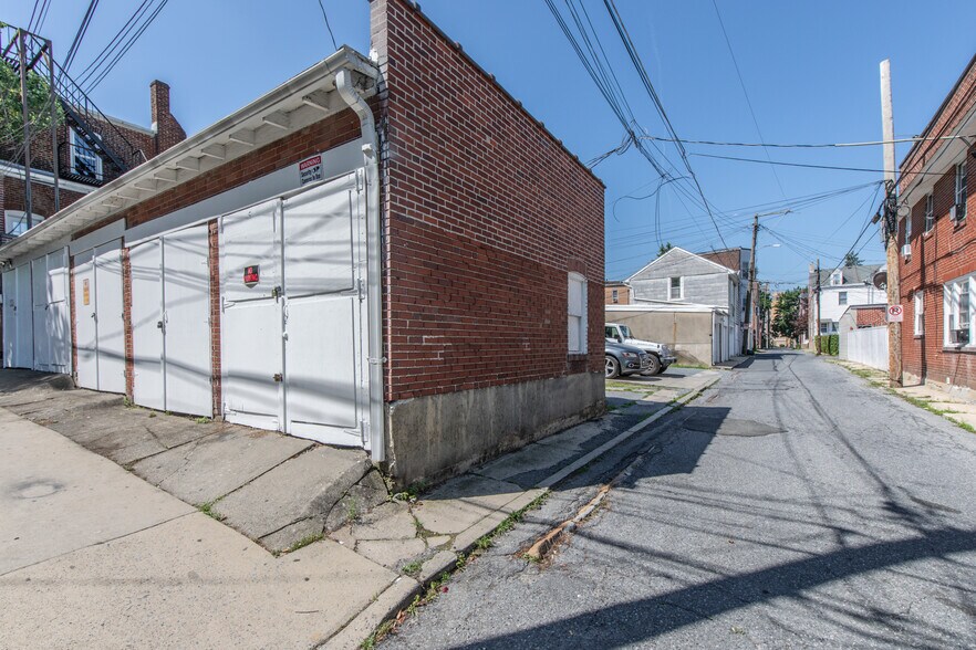 More Photos Of 1501 W Chew St, Allentown Storefront Retail Residential For Sale
