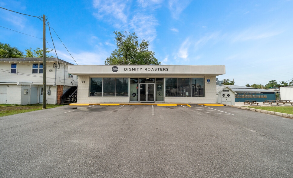 More Photos Of 98 NE 9th St, Ocala Unknown For Lease