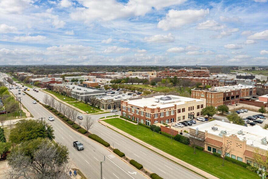 More Photos Of 1256 Main St, Southlake Unknown For Lease