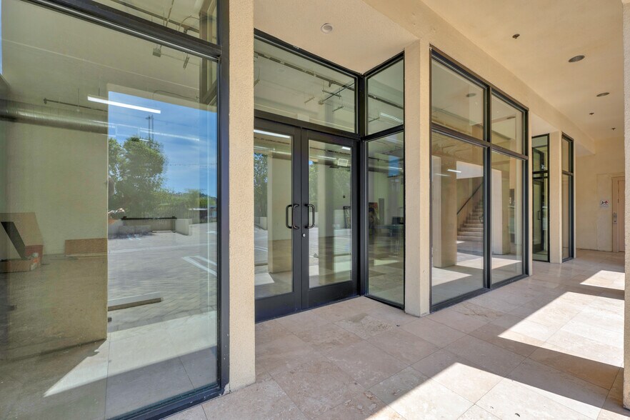 More Photos Of 4671-4681 Huntington Dr S, Los Angeles Storefront Retail Office For Lease