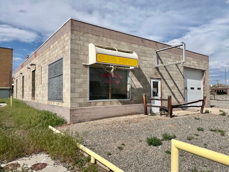 More Photos Of 524 Warren St, Thermopolis Industrial For Sale