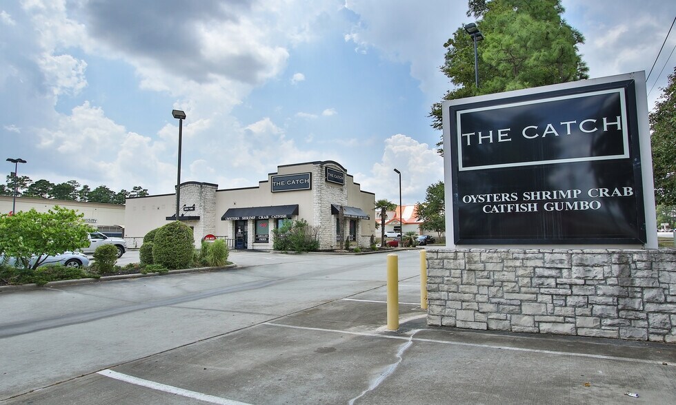 More Photos Of 2105-2129 W Davis St, Conroe Unknown For Lease