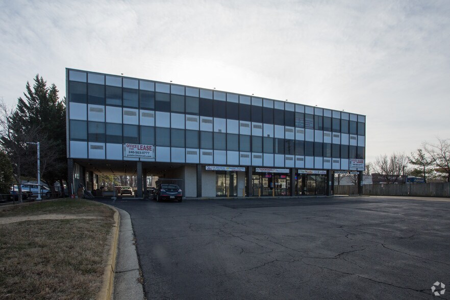 More Photos Of 5612 Saint Barnabas Rd, Oxon Hill Office For Sale