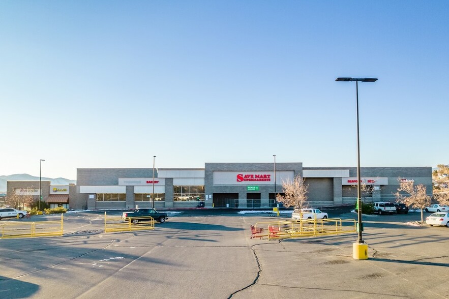 Primary Photo Of 4348 S Carson St, Carson City Supermarket For Lease