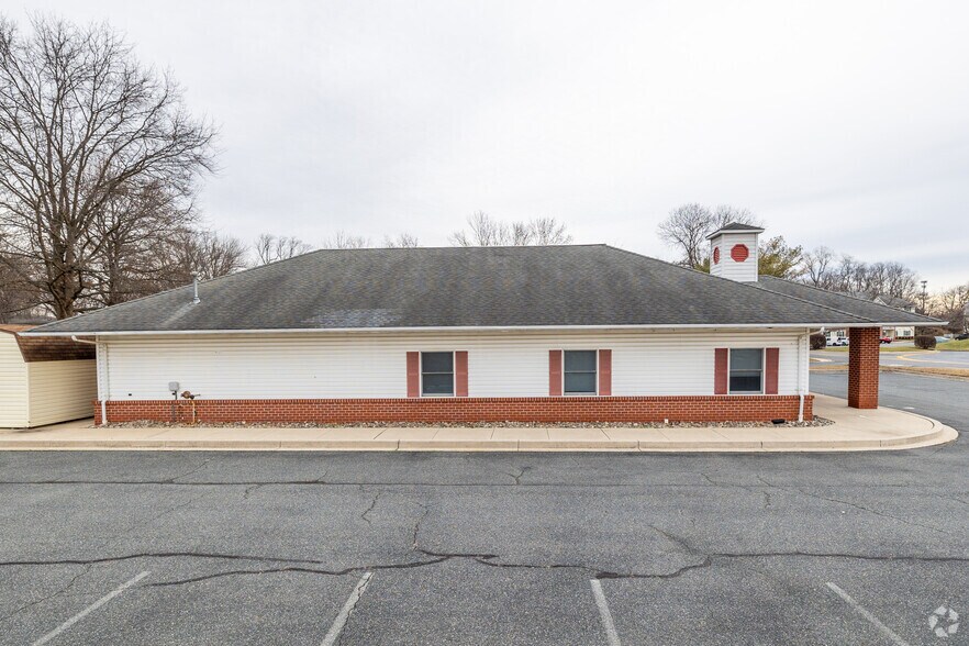 More Photos Of 4698 Riverside Pky, Belcamp Daycare Center For Sale