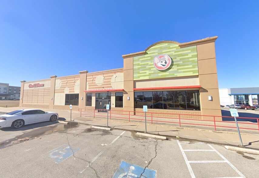 Primary Photo Of 7601 S Walker Ave, Oklahoma City Restaurant For Sale