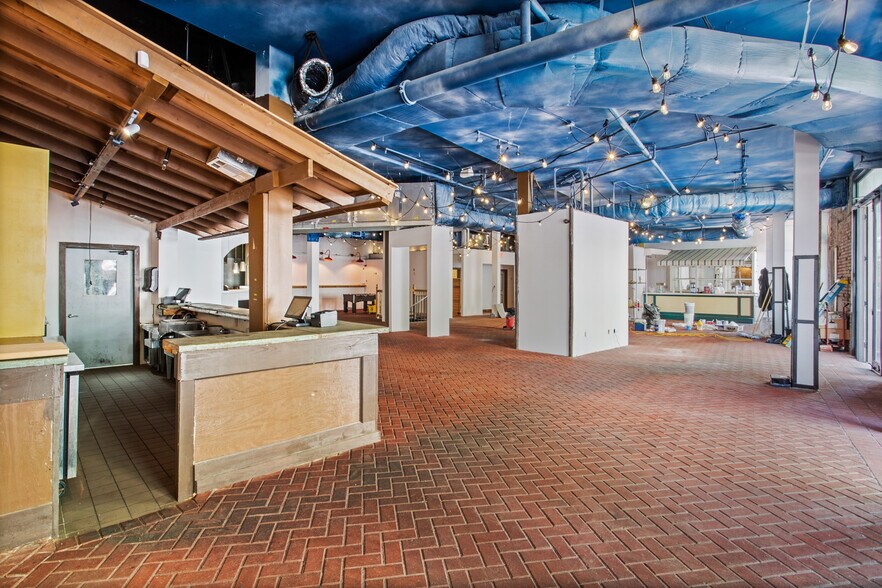 More Photos Of 840 Tchoupitoulas St, New Orleans Storefront Retail Residential For Sale