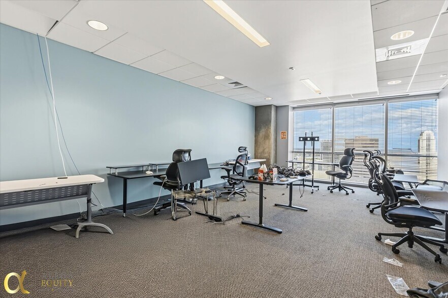 More Photos Of 189 S Orange Ave, Orlando Office Residential For Sale