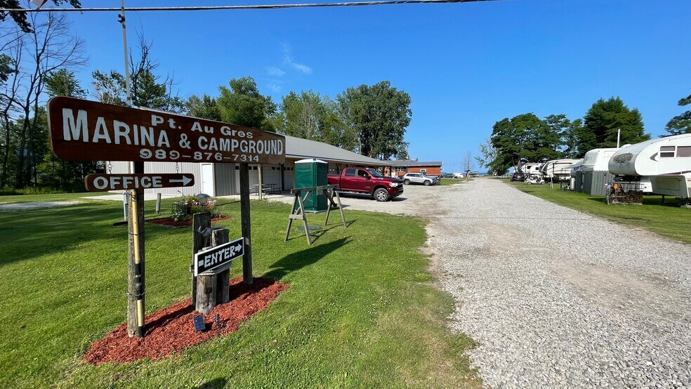 More Photos Of 2325 Green Dr, Au Gres Specialty For Sale