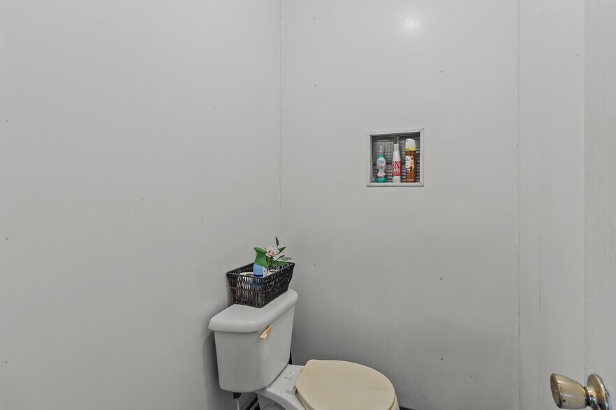 More Photos Of 1128 N Main St, Oakboro Restaurant For Sale