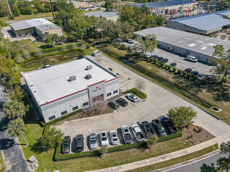 Primary Photo Of 659 Hickman Cir, Sanford Warehouse For Sale