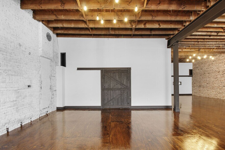 More Photos Of 111 Water St, Horse Cave Storefront For Sale