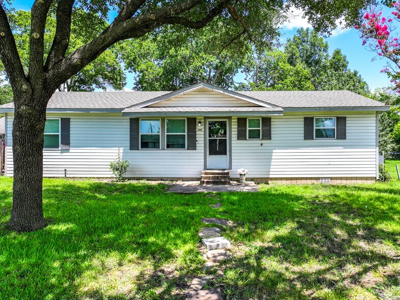 More Photos Of 400 C B Davidson, Fate Office Residential For Sale