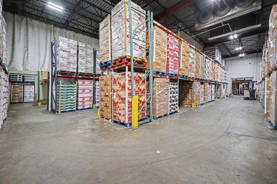 More Photos Of 10810 Withers Cove Park Dr, Charlotte Warehouse For Lease