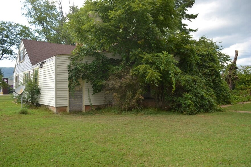 More Photos Of 1344 US 127 Byp, Pikeville Flex For Sale