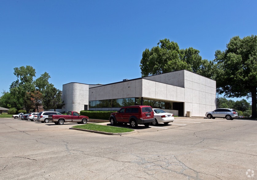 More Photos Of 4520 S Harvard Ave, Tulsa Medical For Lease