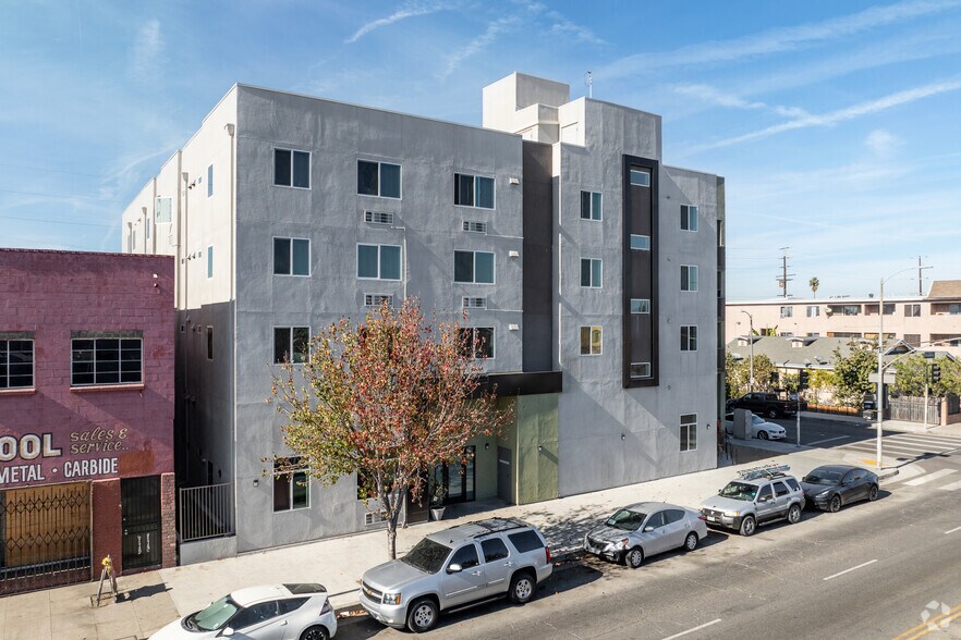 Primary Photo Of 6501-6505 S Broadway, Los Angeles Apartments For Sale