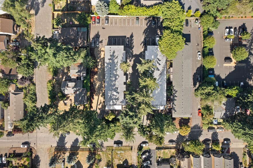 More Photos Of 2615-2631 SE 111th Ave, Portland Apartments For Sale