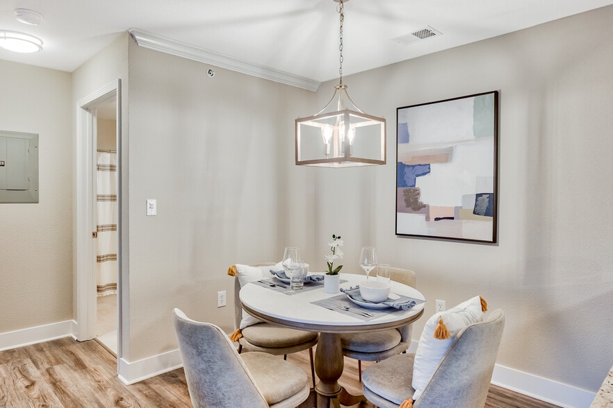 More Photos Of 400 Legends Terrace Dr, Eureka Apartments For Sale