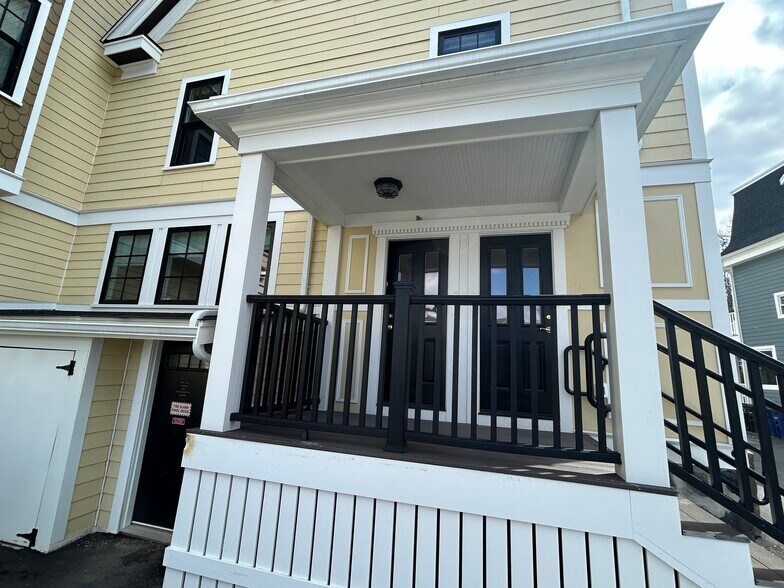 More Photos Of 120 College Ave, Somerville Medical For Lease