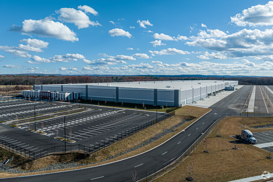 Primary Photo Of 695 E Hartford Blvd N, East Hartford Distribution For Lease