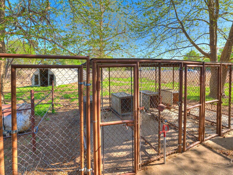 More Photos Of 601 Cimarron Rd, Tuttle Specialty For Sale