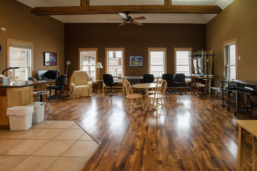 More Photos Of 1005 W 5th St, Winona Office For Sale