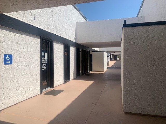 More Photos Of 647 Camino de los Mares, San Clemente Medical For Lease