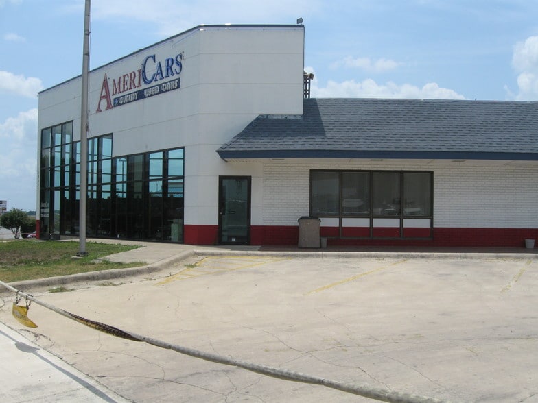 More Photos Of 5930 Bandera Rd, San Antonio Auto Dealership For Sale