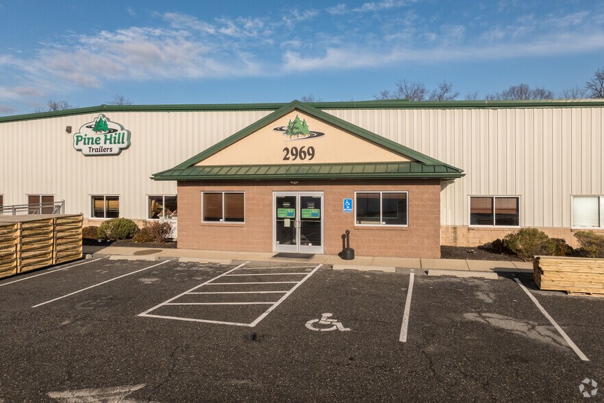 More Photos Of 2969 Lincoln Hwy E, Gordonville Flex For Lease
