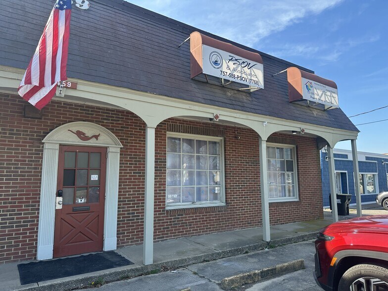 More Photos Of 8459 Chesapeake Blvd, Norfolk Flex For Lease