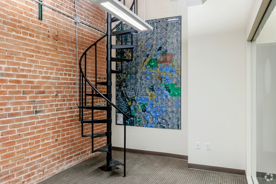 More Photos Of 1336 Glenarm Pl, Denver Office For Sale