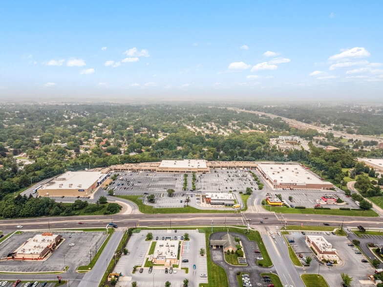 More Photos Of 3812 Union Deposit Rd, Harrisburg Unknown For Lease