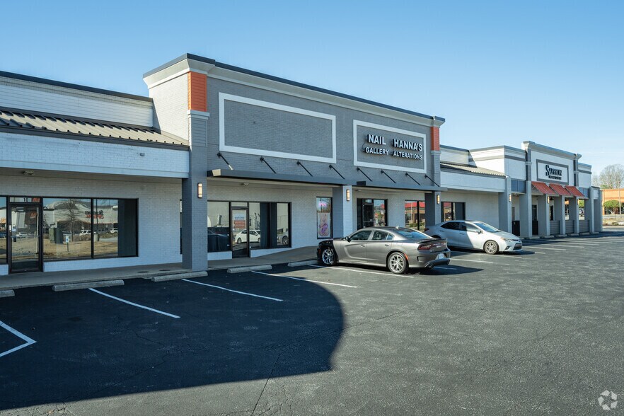 More Photos Of 1178 Woodruff Rd, Greenville Unknown For Lease