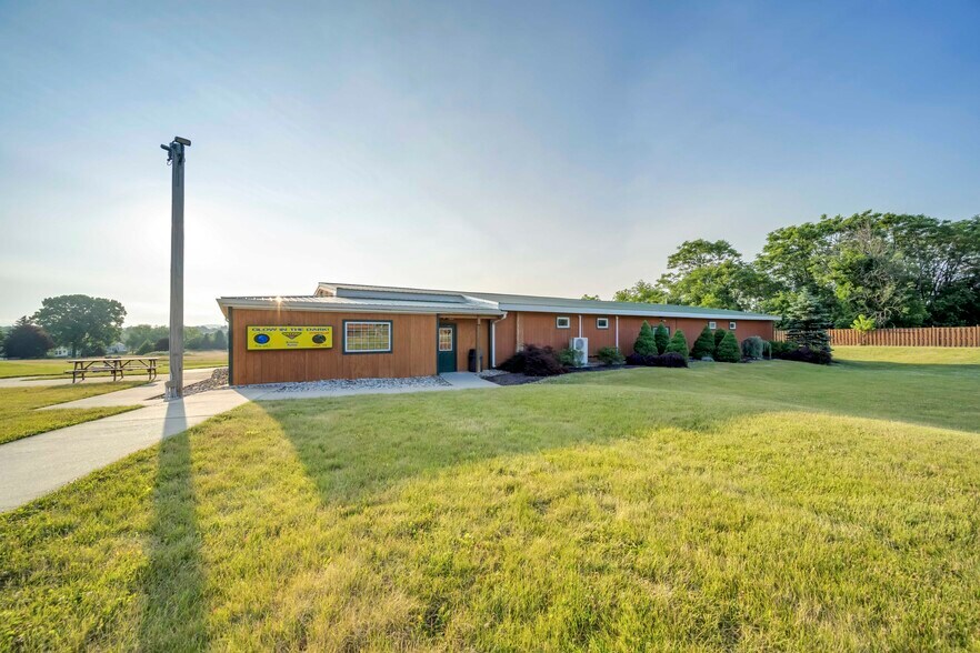 More Photos Of 3521 Sullivan Trl, Easton General Retail For Sale