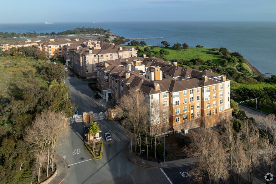 More Photos Of 1 Crescent Way, San Francisco Apartments For Lease