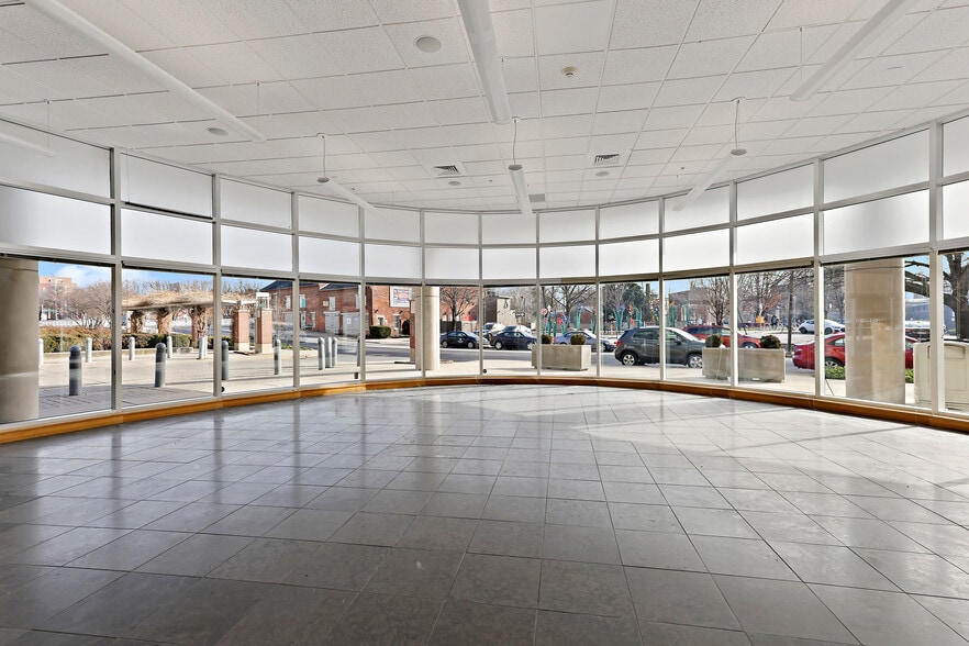 More Photos Of 221 W Philadelphia St, York Office For Sale