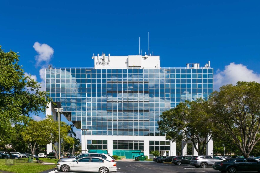 More Photos Of 210 N University Dr, Coral Springs Office For Lease