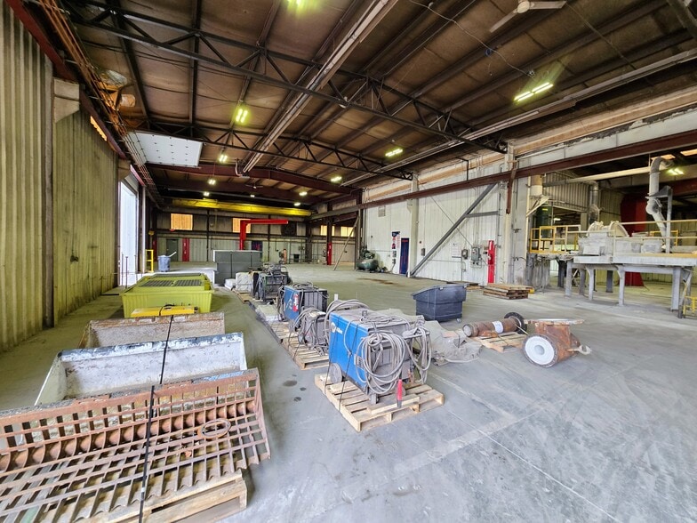 More Photos Of 730 River Rd, Huron Manufacturing For Sale