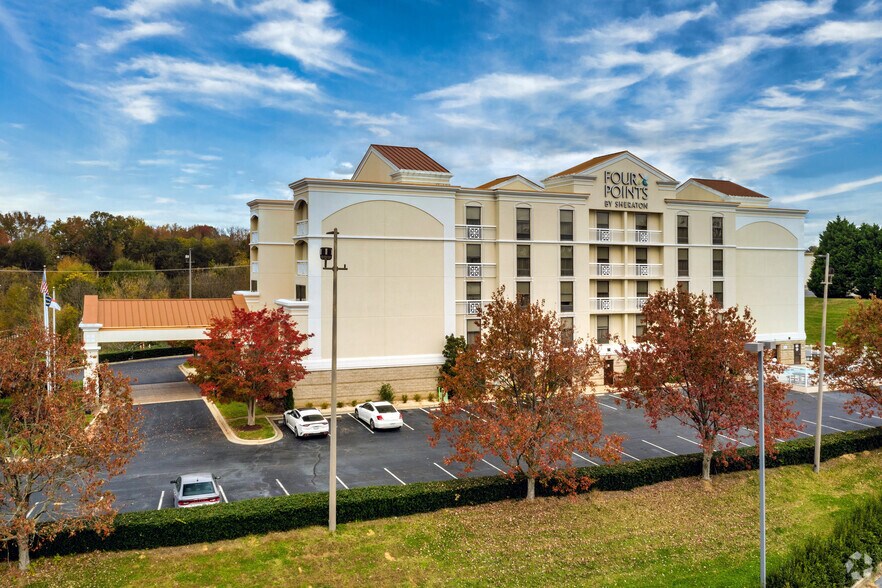 More Photos Of 9705 Leitner Dr, Pineville Hotel For Sale