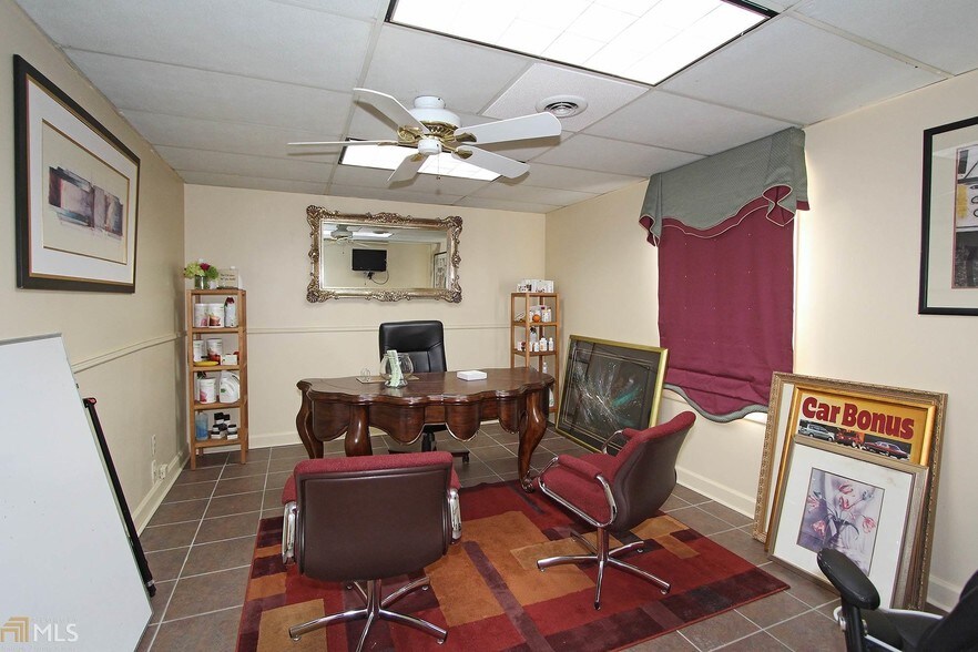 More Photos Of 2760 Pleasantwood Dr, Decatur Religious Facility For Lease