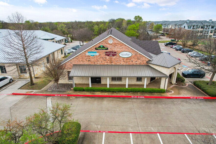 More Photos Of 5601-5605 Virginia Pky, McKinney Medical For Sale