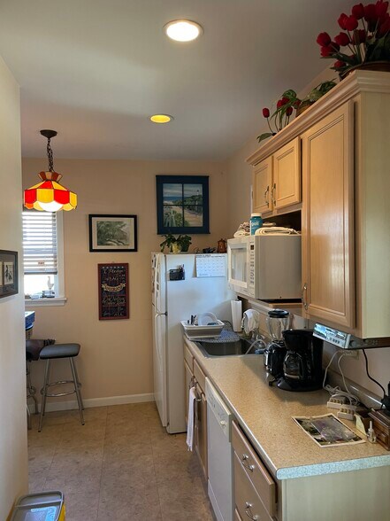 More Photos Of 120 Church Rd, Wexford Office For Lease