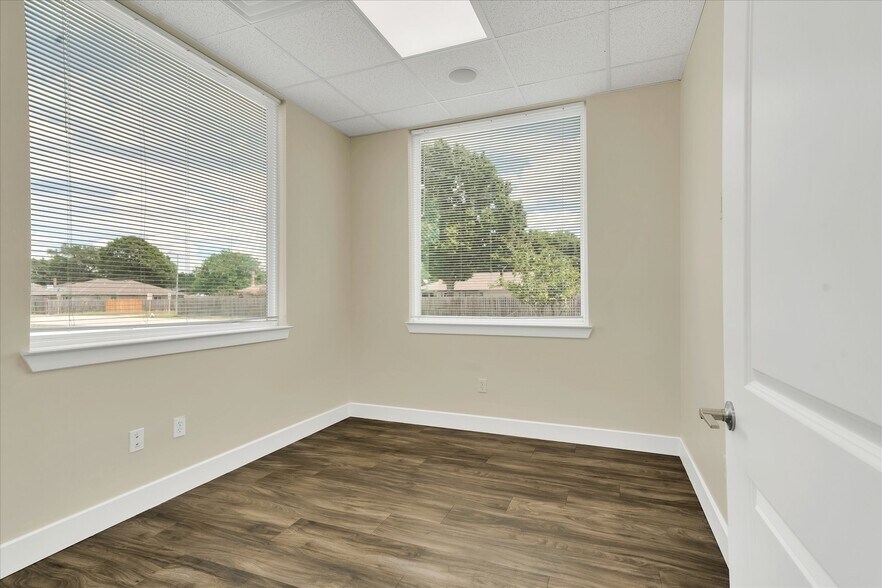 More Photos Of 3107 Elrod Rd, Katy Unknown For Lease