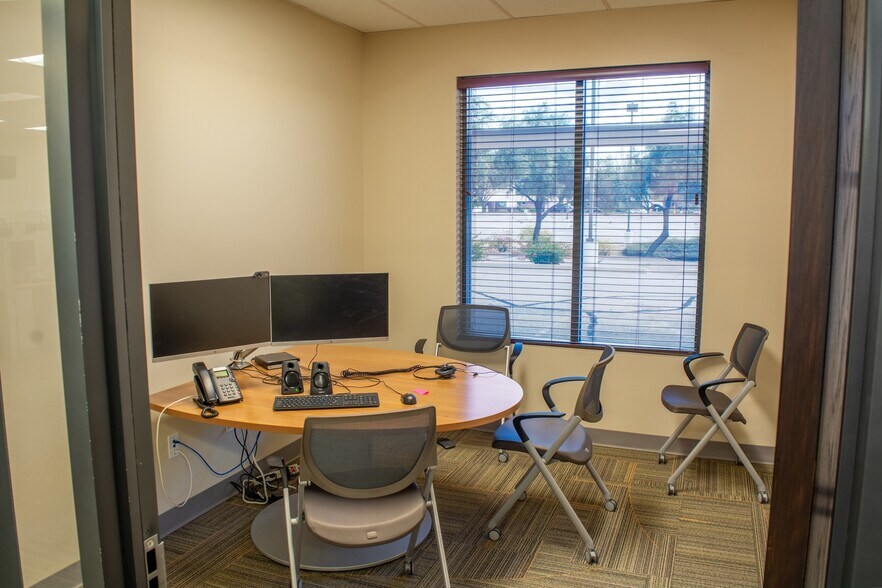 More Photos Of 1444 W Auto Dr, Tempe Office For Lease