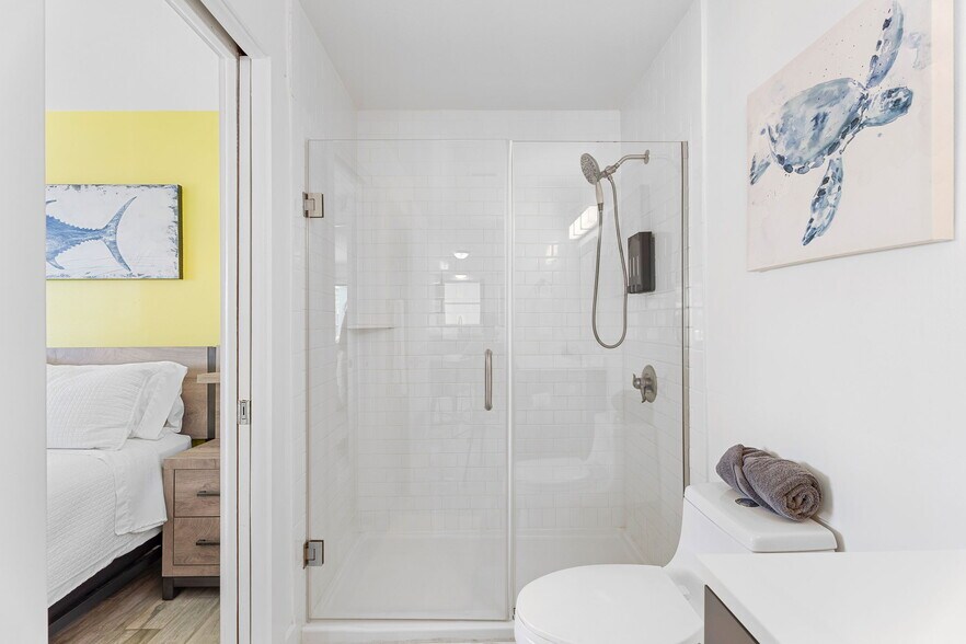 More Photos Of 2938 Sanibel Blvd, Saint James City Hotel For Sale