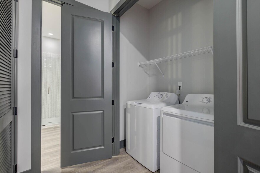 More Photos Of 352 S Walker St, Cary Apartments For Lease