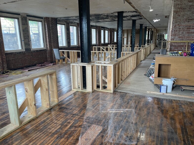 More Photos Of 651 Hansen Ave, Butler Office For Sale